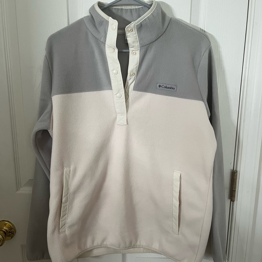 Columbia Cream and Gray Fleece Jacket
